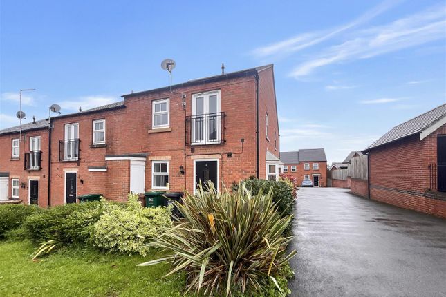 Thumbnail Town house for sale in Suffolk Way, Church Gresley, Swadlincote