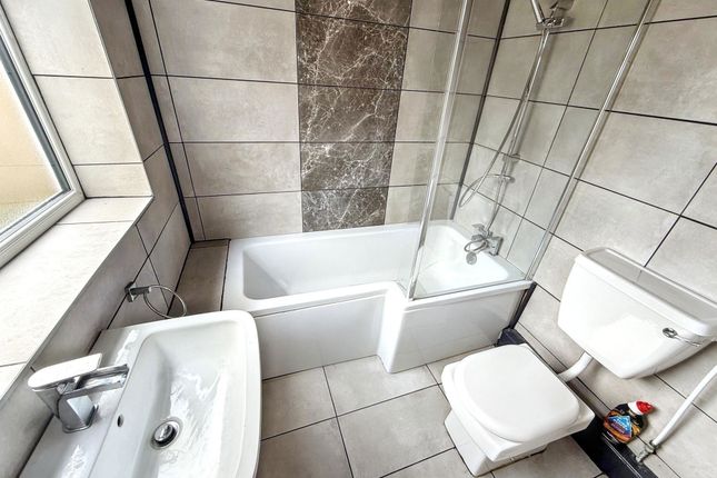 16, Stanley Street, Stockton-on-Tees photo 4