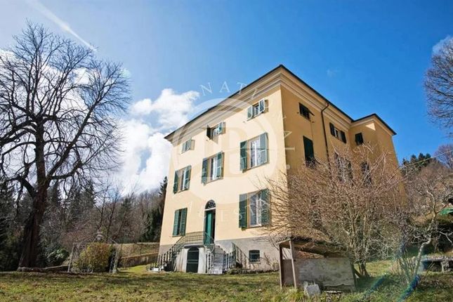 Villa for sale in Ronco Scrivia, Liguria, 16019, Italy