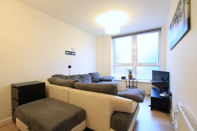 Norstead Place, London photo 2