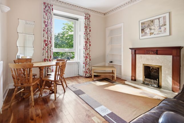 11c, Newhouse, Stirling photo 2