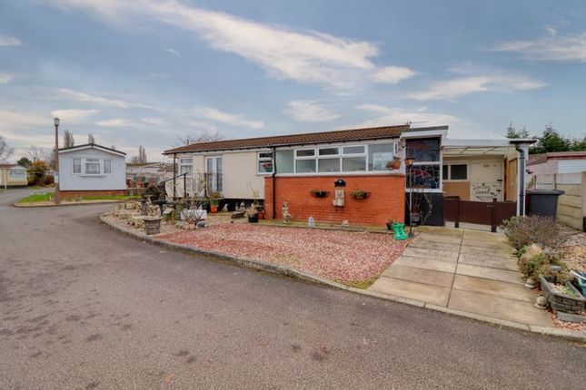 1-bed caravan on 1, Cedar Avenue, Scunthorpe, £45,000