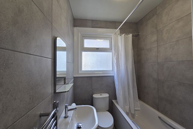 43A, Colenso road, Ilford photo 4