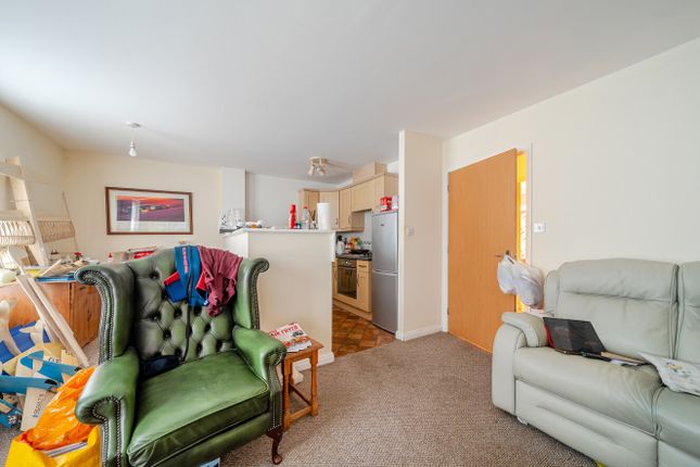 Lambert Crescent, Cheshire photo 4