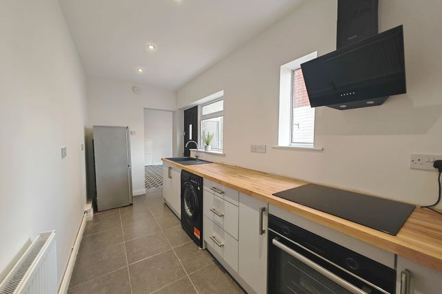 22, Salmon Street, South Shields photo 2