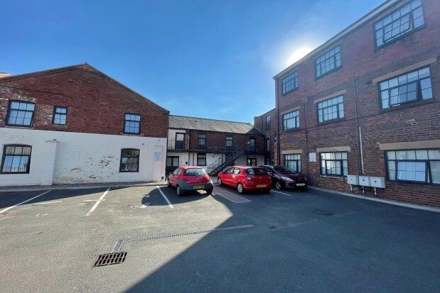 1 bed flat to rent in Chapel Street, Stourbridge DY9