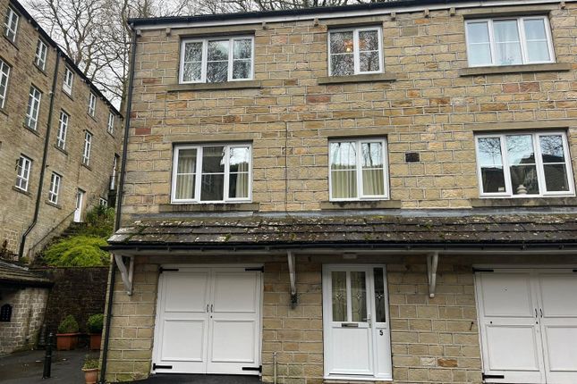 Thumbnail Town house to rent in Wildspur Grove, New Mill, Holmfirth