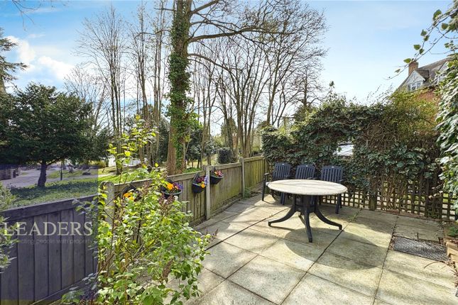 Flat 9, Vicarage Court,, Chapel Hill, Essex photo 3