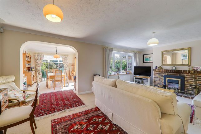 128, Sea Lane, Worthing photo 4