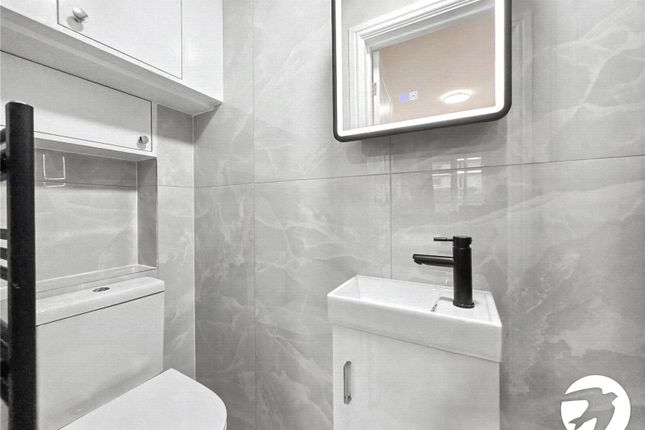 Flat 6, 9, Waid Close, Kent photo 4
