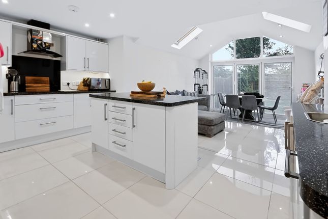 128, Buchanan Road, Rugby photo 2