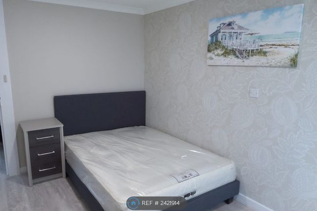 Thumbnail Terraced house to rent in Church Road, Basildon