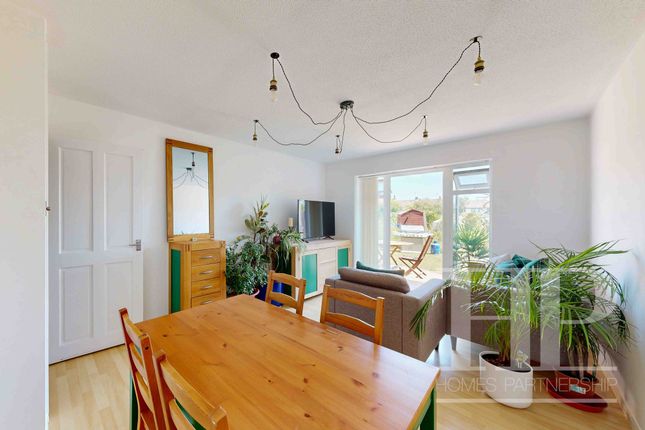 4 Wickland Court Hunter Road, Crawley photo 4