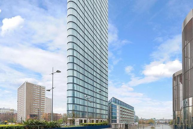 Thumbnail Flat for sale in Chronicle Tower, City Road, London