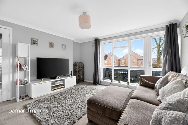 19, Long Walk, EPSOM photo 2