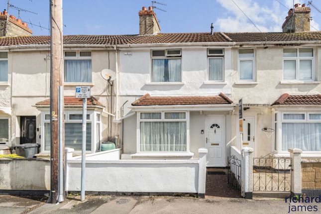 Thumbnail Terraced house for sale in Northampton Street, Swindon, Wiltshire