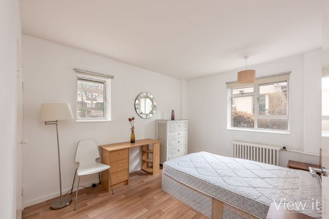 Flat 2, Flaxley House, London photo 4