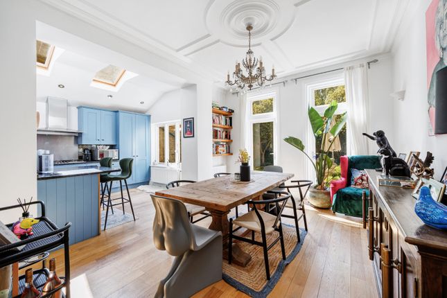 Thumbnail Semi-detached house to rent in Wavendon Avenue, Chiswick