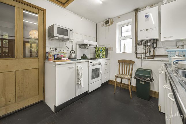 24, Woodlands Terrace, Swansea photo 4