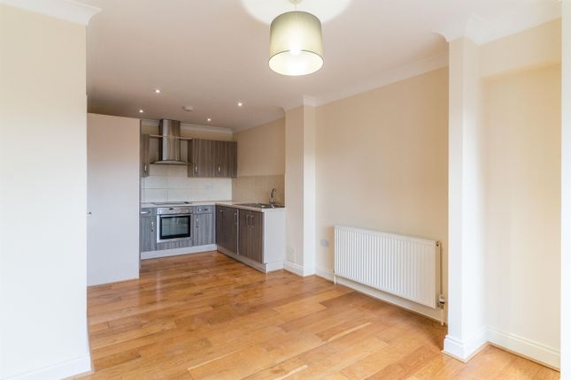 Thumbnail Flat to rent in High Street, Epping, Essex