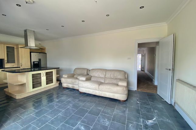Room5, Grays photo 5