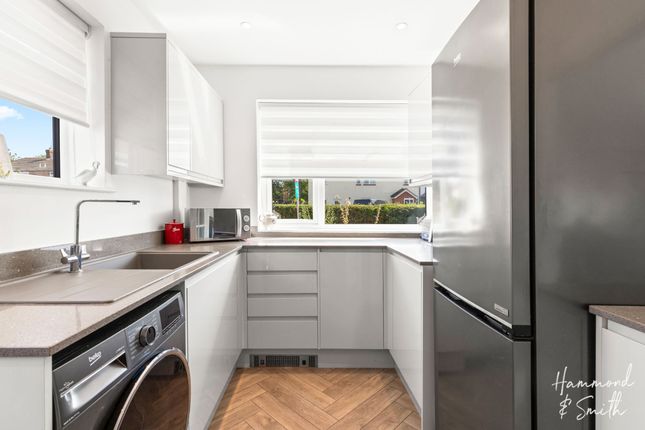 43 School Green Lane, Epping photo 2