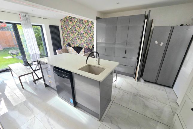 Wellesbourne Drive, Glenfield photo 3