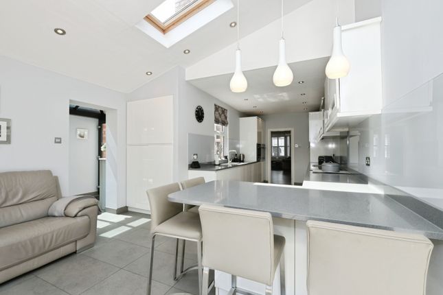 18, Grange Road, Long Eaton photo 4