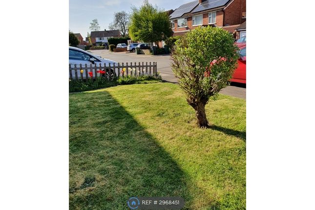 High Leys Drive, Oadby, Leicester photo 2