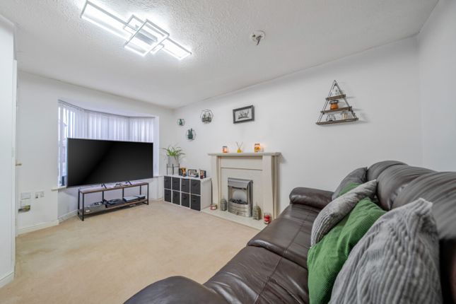 10, Endeavour Court, Sleaford photo 2