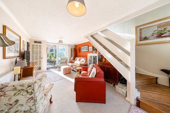 49, Chilcombe Way, Reading photo 3
