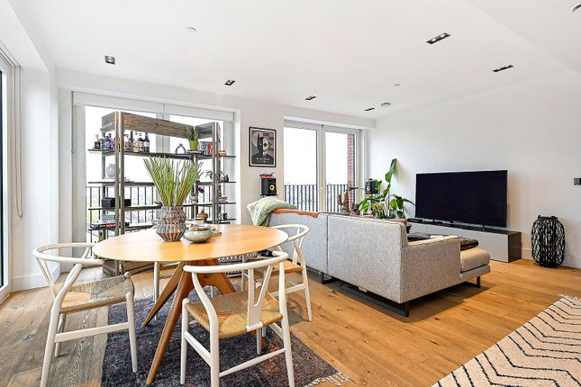 Thumbnail Flat to rent in Exchange Gardens, Keybridge Apartments