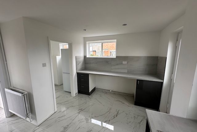 52, Shakespeare Road, WELLINGBOROUGH photo 5