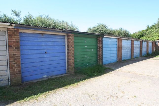 Garages, Chesterfield Rd, Goring By Sea photo 4