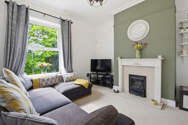 312, Vicarage Road, Huddersfield photo 4