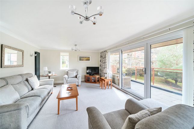 Flat for sale in Holmbury Park, Bromley