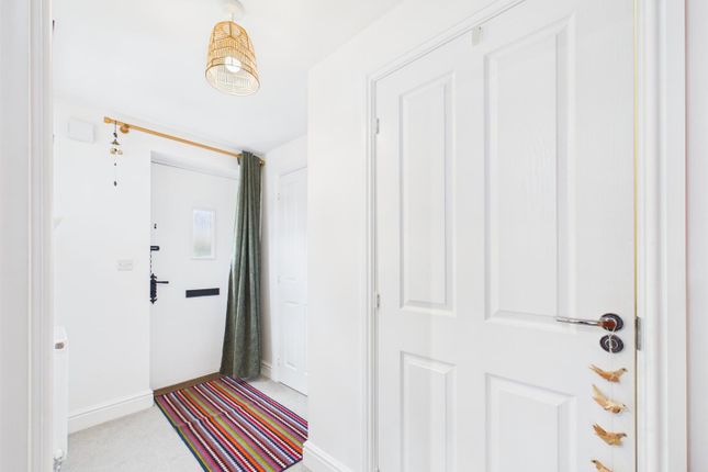 12, Fennell Way, Stamford photo 2