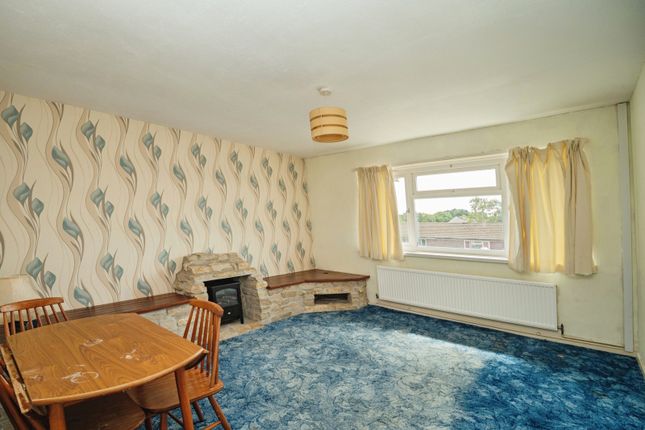 11, Empool Close, Dorchester photo 3