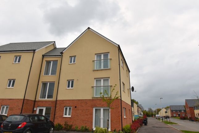 Flat for sale in 12 Long Park, Cranbrook, Exeter