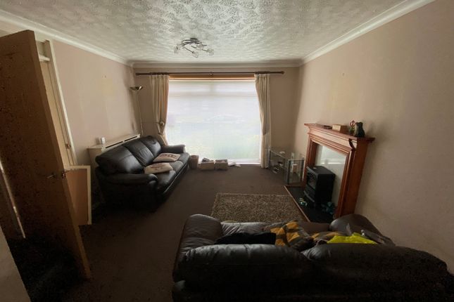2, Forbes Place, Kilmarnock photo 4
