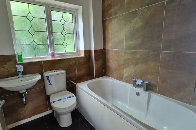 7, Fitzwilliam Close, Pontyclun photo 5