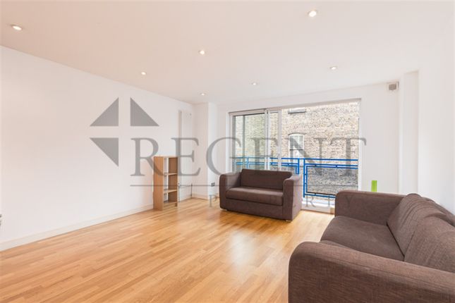 Flat to rent in Lower Marsh, London