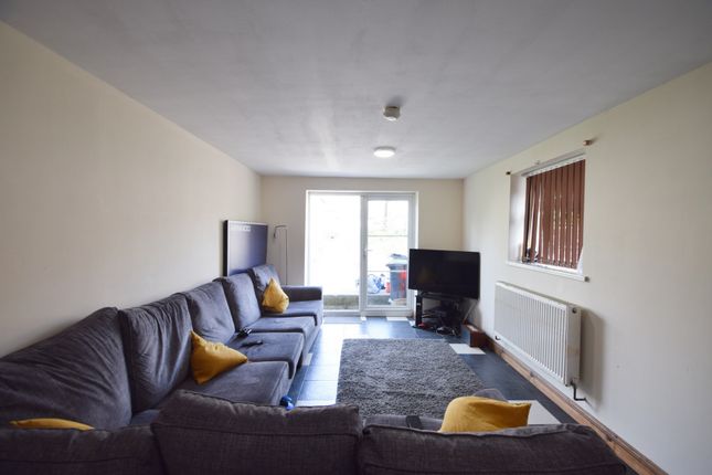 Miskin Street, Cardiff photo 3