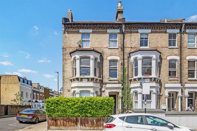 Thumbnail Flat to rent in Cavendish Road, London