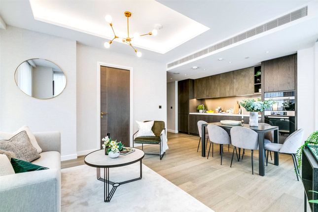 Flat for sale in One Thames City, Battersea
