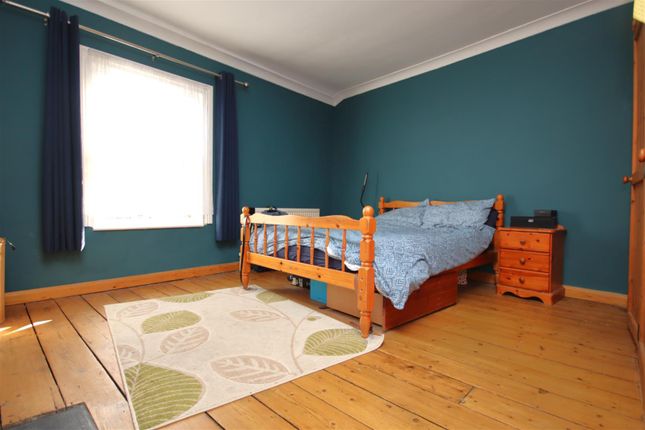 1, Sharwood Terrace, Wellingborough photo 2