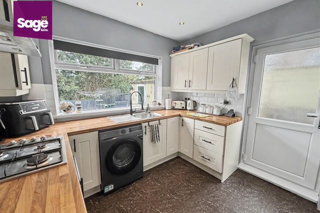 18, Sycamore Crescent, Newport photo 3