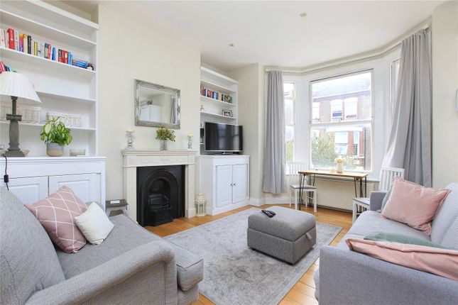 Flat for sale in Sandmere Road, Clapham, London