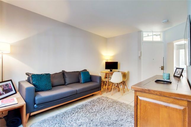 Flat 21, Aldwych Buildings,, Parker Mews, London photo 2
