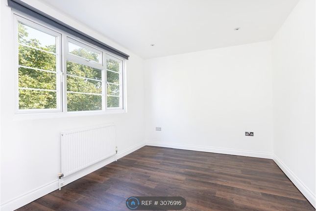 Clevedon Court Clive Road, London photo 4